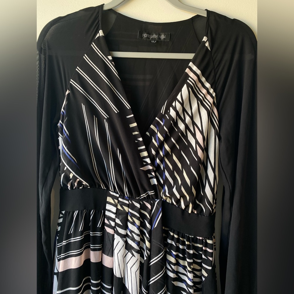 Host pick 🌟 Forever New - wrap front spliced dress / size 8 brand new - Picture 5 of 10